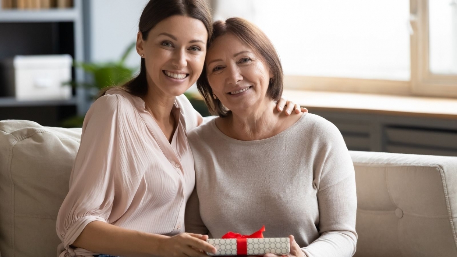 Blog - Ottawa-Champlain, Ontario | ComForCare - What_to_Look_for_When_Visiting_Older_Adults_During_the_Holidays